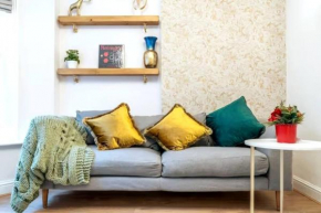Niru Experience Urban Escape 1bd 1ba Retreat